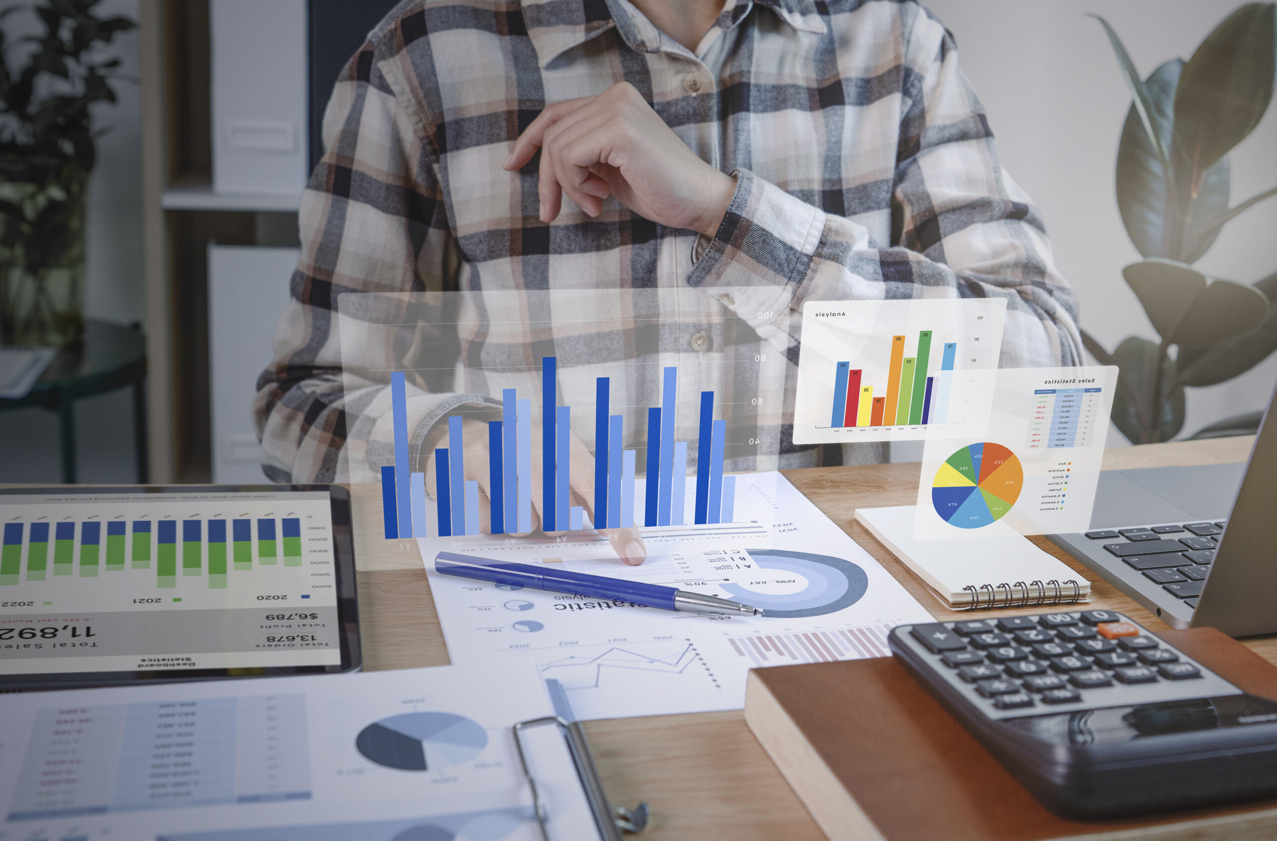 Businesspeople Working Finance Accounting Analyze Financi 1 Scaled 