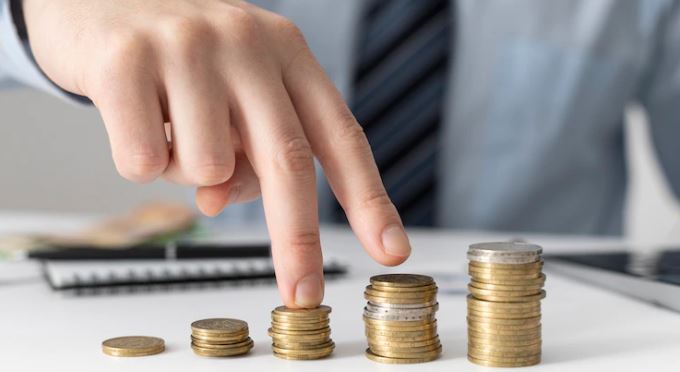 How to keep your finances on track