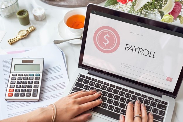 Still Doing Your Own Payroll? Here’s 3 Reasons Why You Should Stop